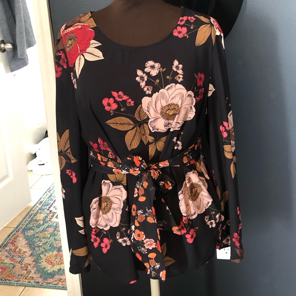 Eloquii Floral Tie Blouse. Size 16